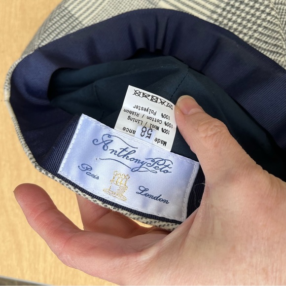 Anthony Peto Wool Plaid Flat Cap in Cream & Gray Sz 58 - Picture 3 of 14
